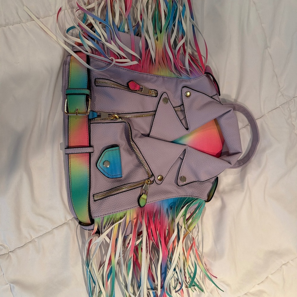 Fringe jacket pocketbook